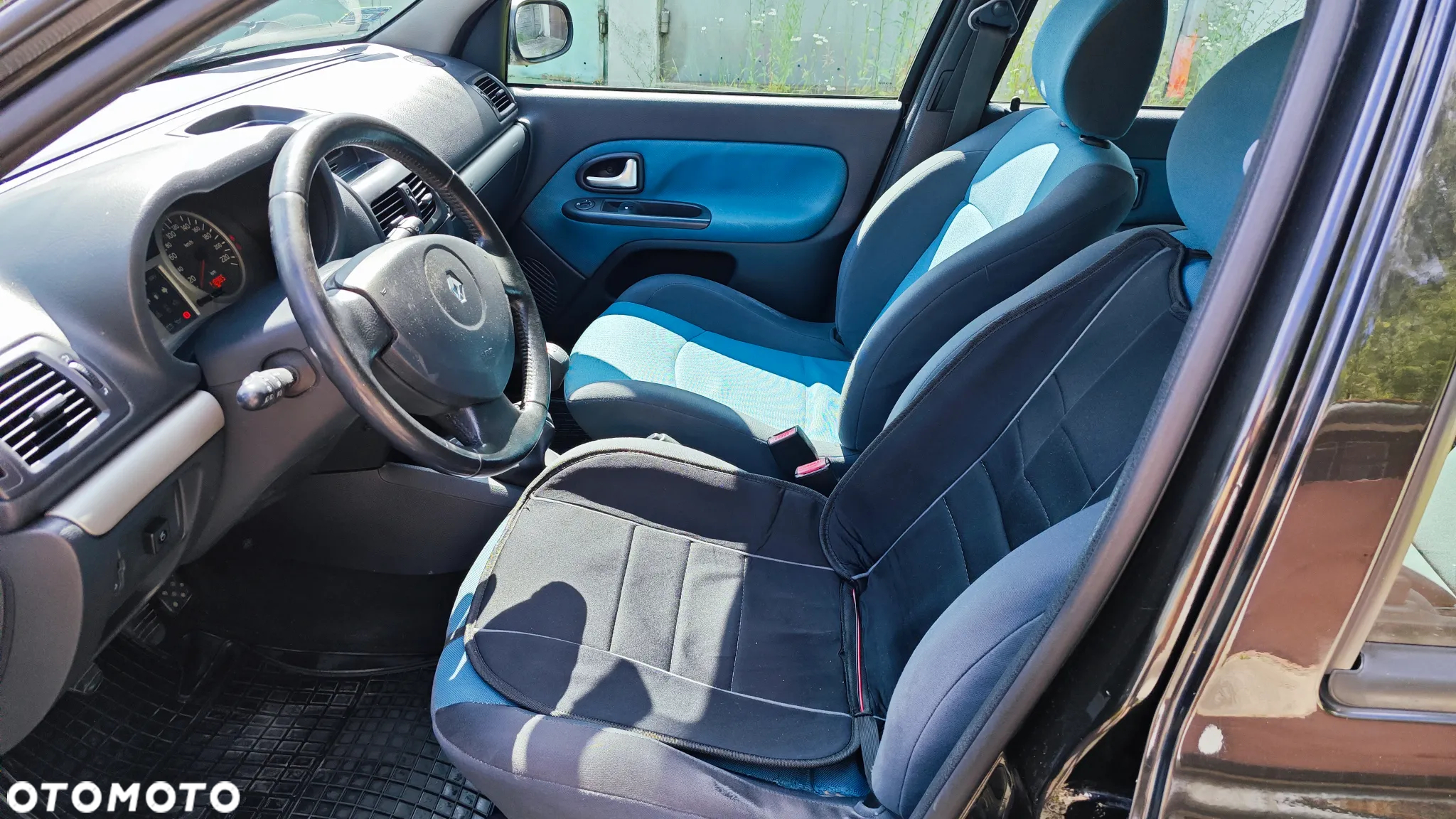 Renault Clio - 12