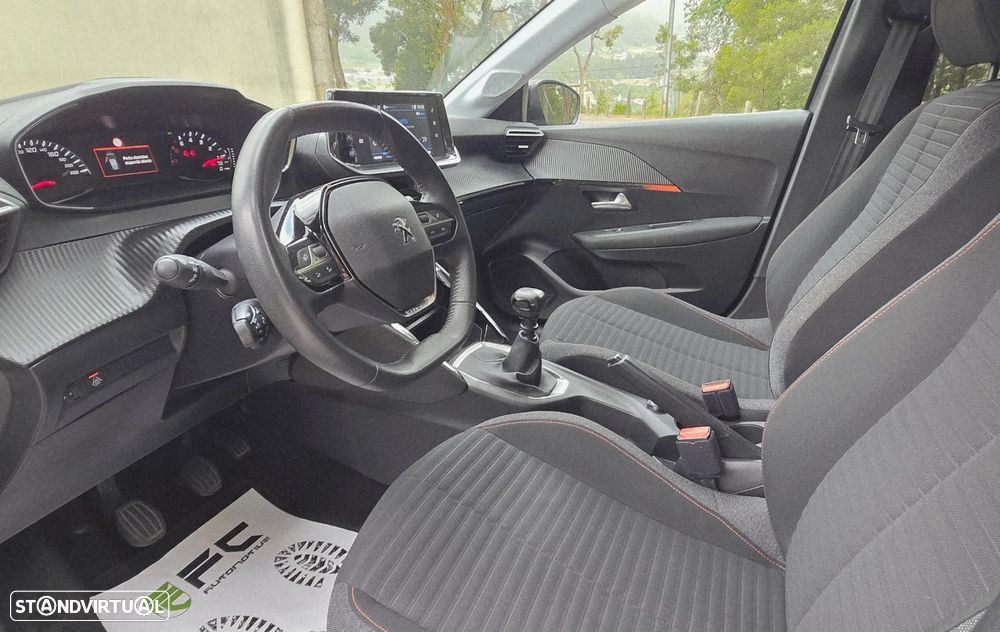 Peugeot 208 1.2 PureTech Active Pack - 12