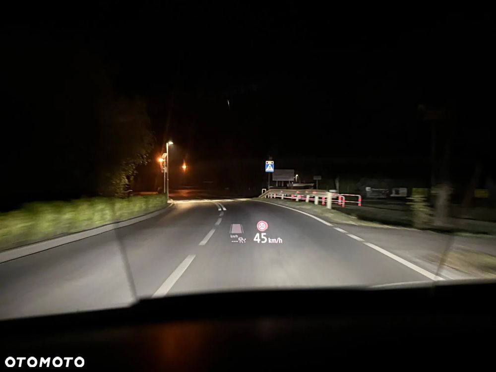 Volkswagen Passat 2.0 TDI 4Mot Elegance DSG - 13