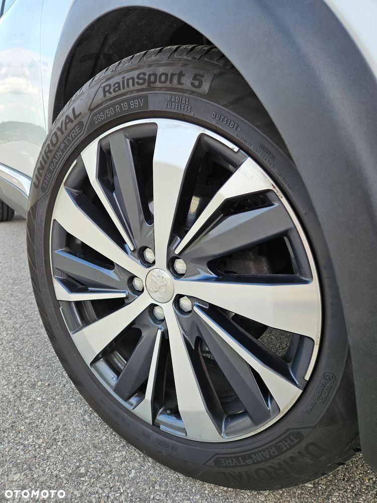 Peugeot 5008 - 10