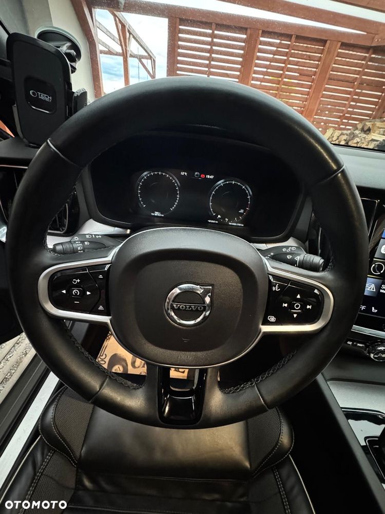 Volvo V60 B3 B R-Design - 12