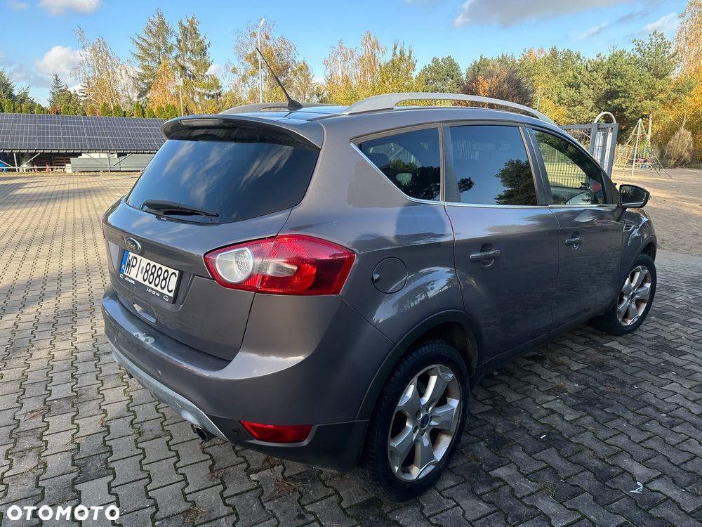 Ford Kuga 2.0 TDCi 4x4 Titanium - 4