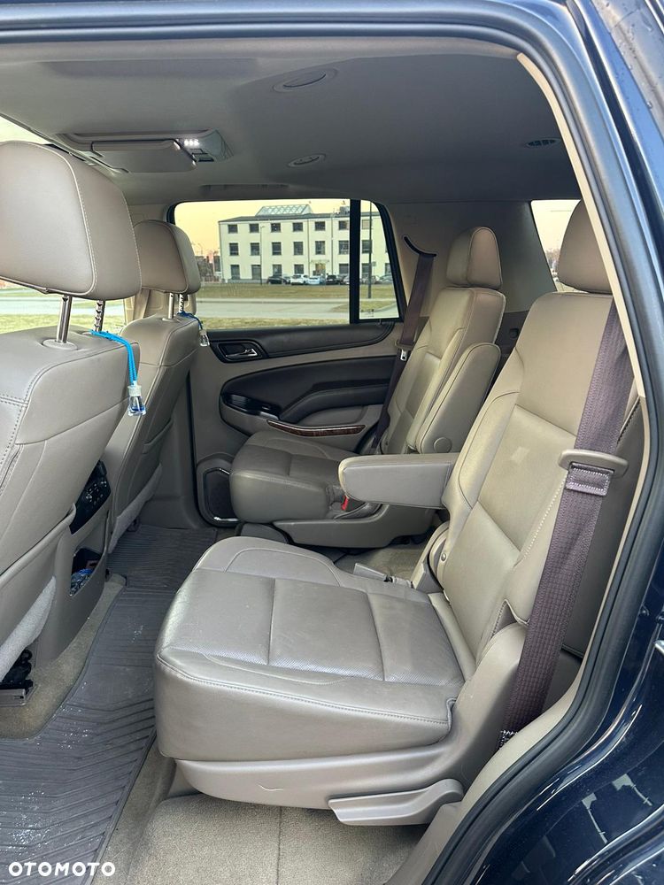 Chevrolet Tahoe - 4
