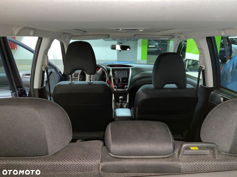 Subaru Forester 2.0D XE 000 Euro5 - 9