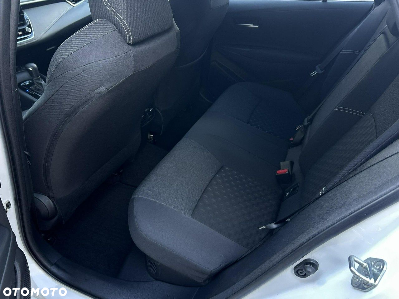 Toyota Corolla - 25