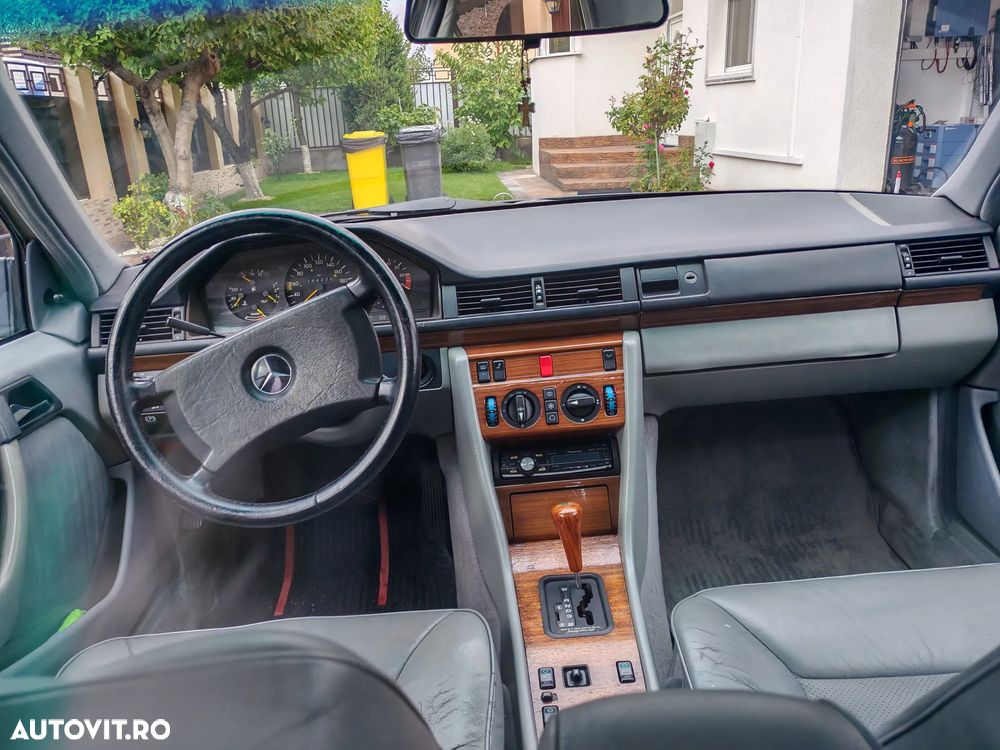 Mercedes-Benz W124 - 4