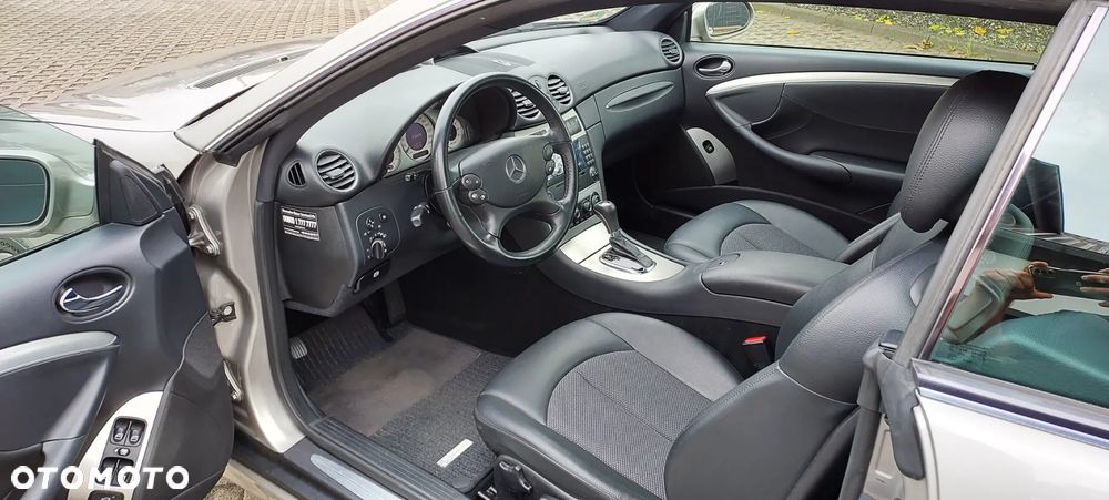 Mercedes-Benz CLK - 8