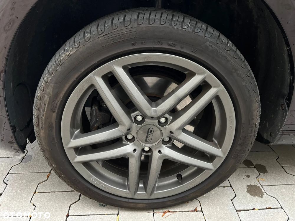 Volkswagen Caddy Maxi - 27