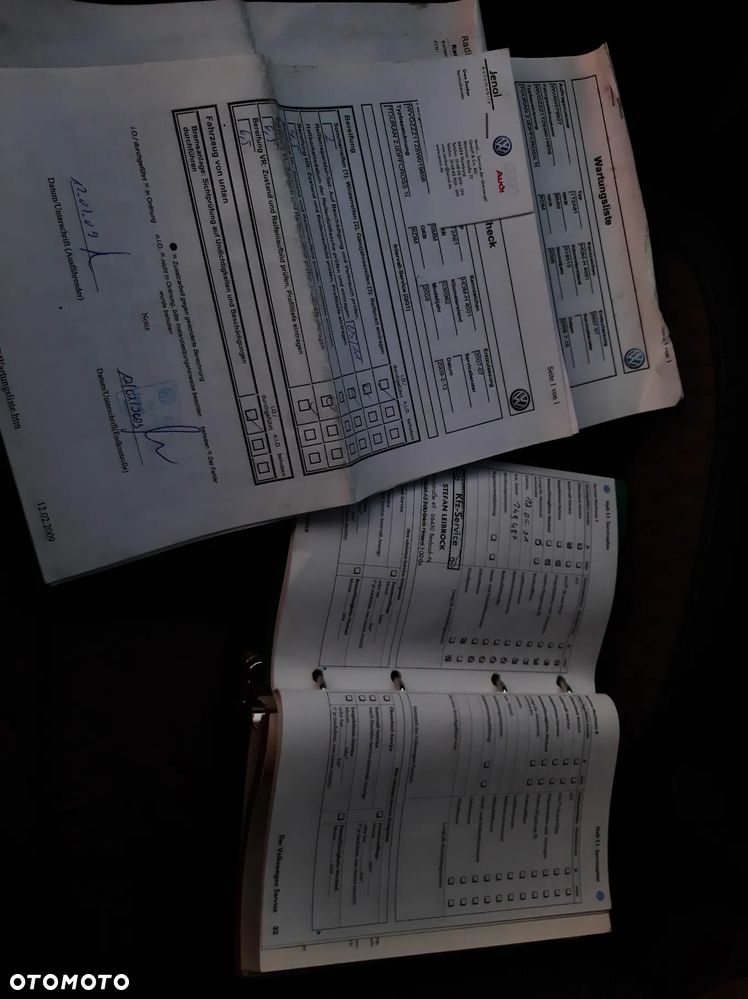 Volkswagen Touran 2.0 TDI DPF Highline - 22