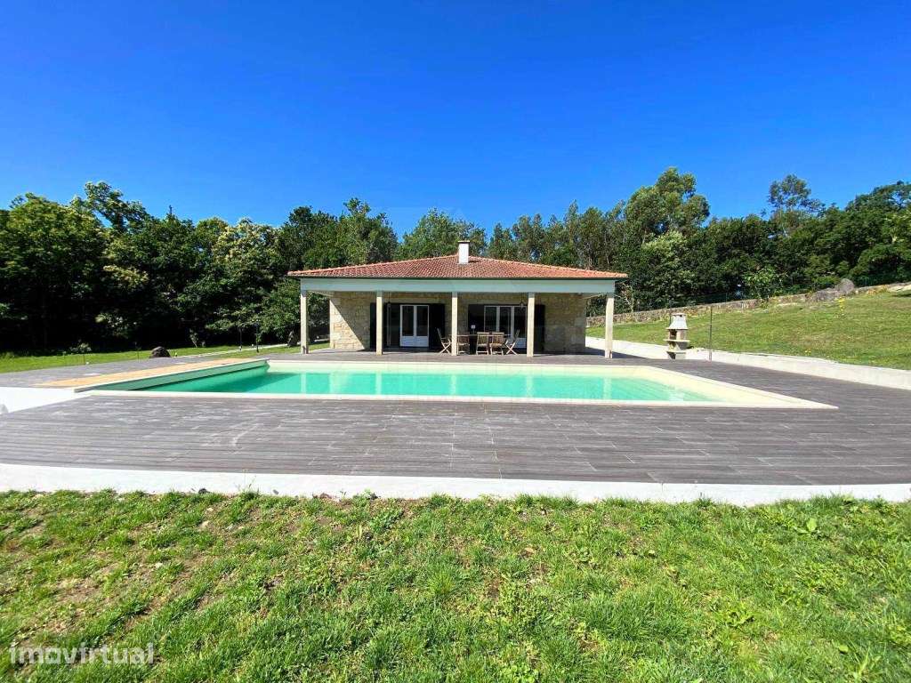 Excelente moradia com piscina - Grande imagem: 2/27