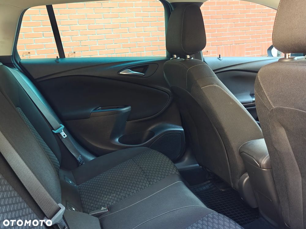 Opel Astra 1.6 CDTI Sport - 22