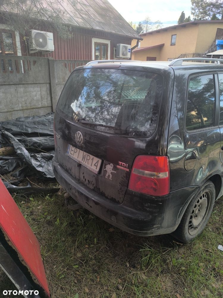 Volkswagen Touran - 3