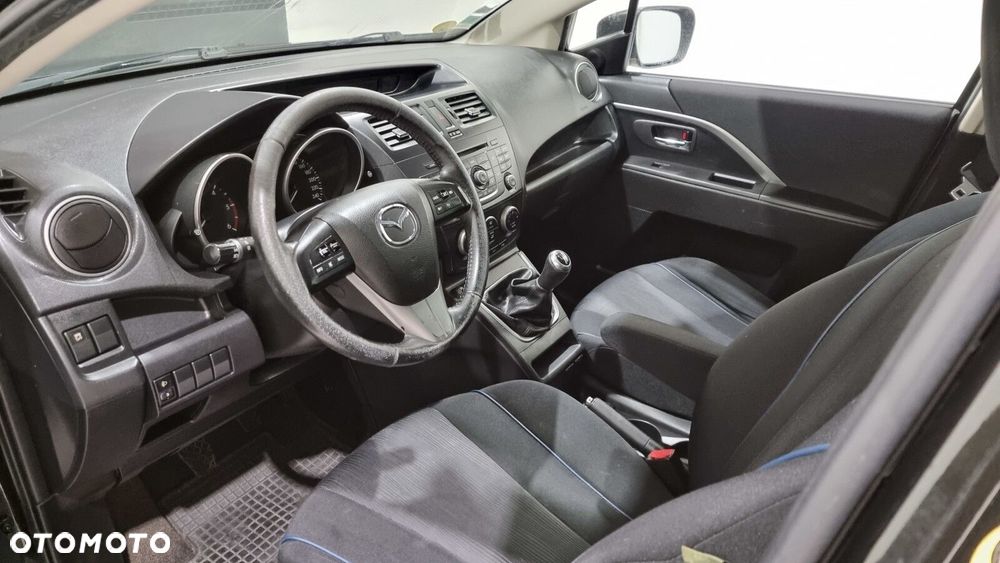 Mazda 5 - 14