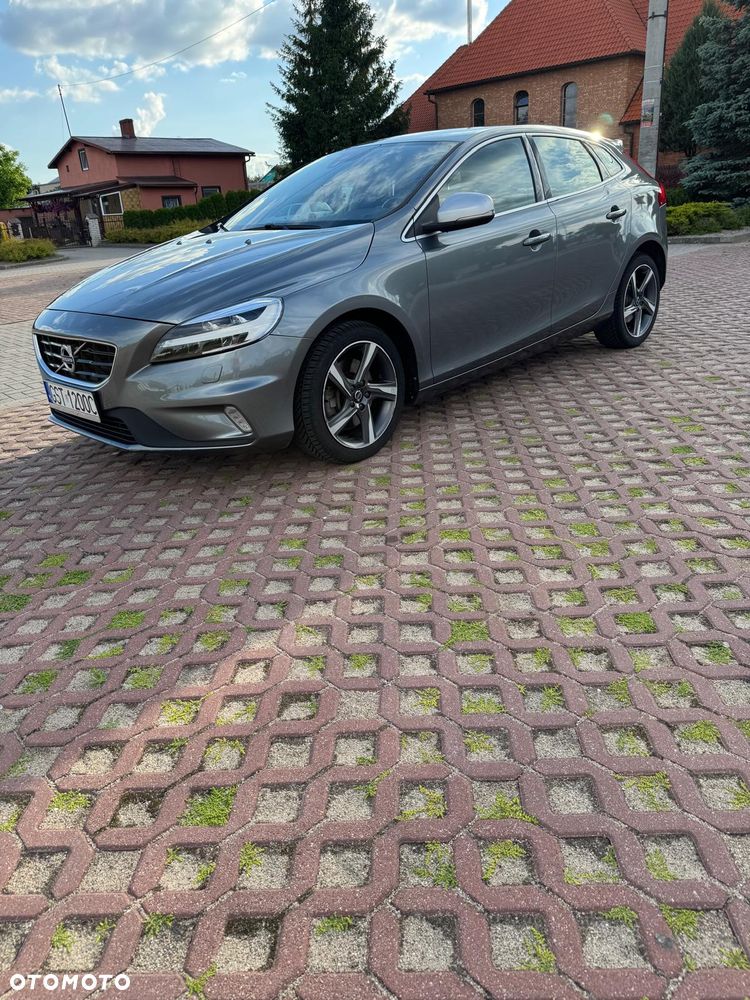 Volvo V40 D3 Drive-E R-Design Kinetic - 3