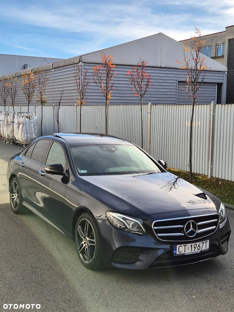 Mercedes-Benz Klasa E 220 d 4-Matic 9G-TRONIC - 13