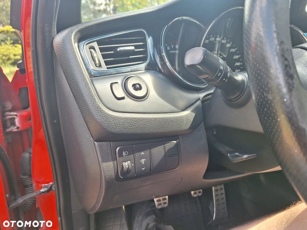 Kia Ceed 1.6 T-GDI GT L - 17