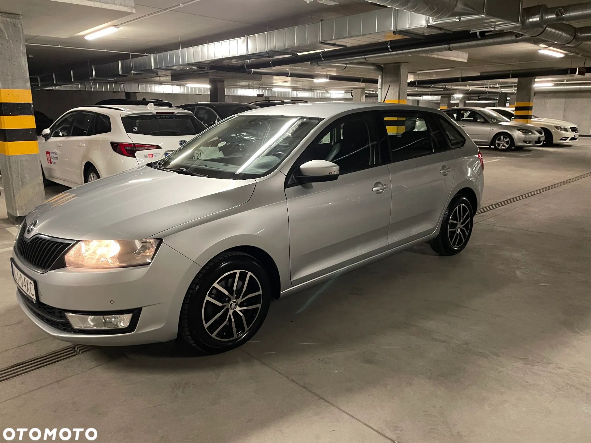 Skoda RAPID 1.6 TDI DPF Ambition - 1