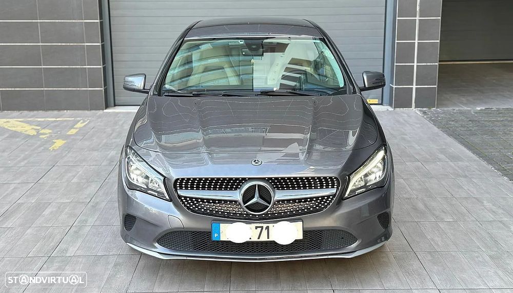 Mercedes-Benz CLA 180 d BlueEFFICIENCY Edition - 4