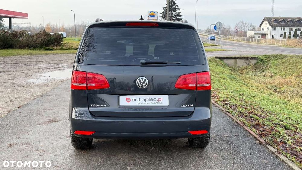 Volkswagen Touran - 20