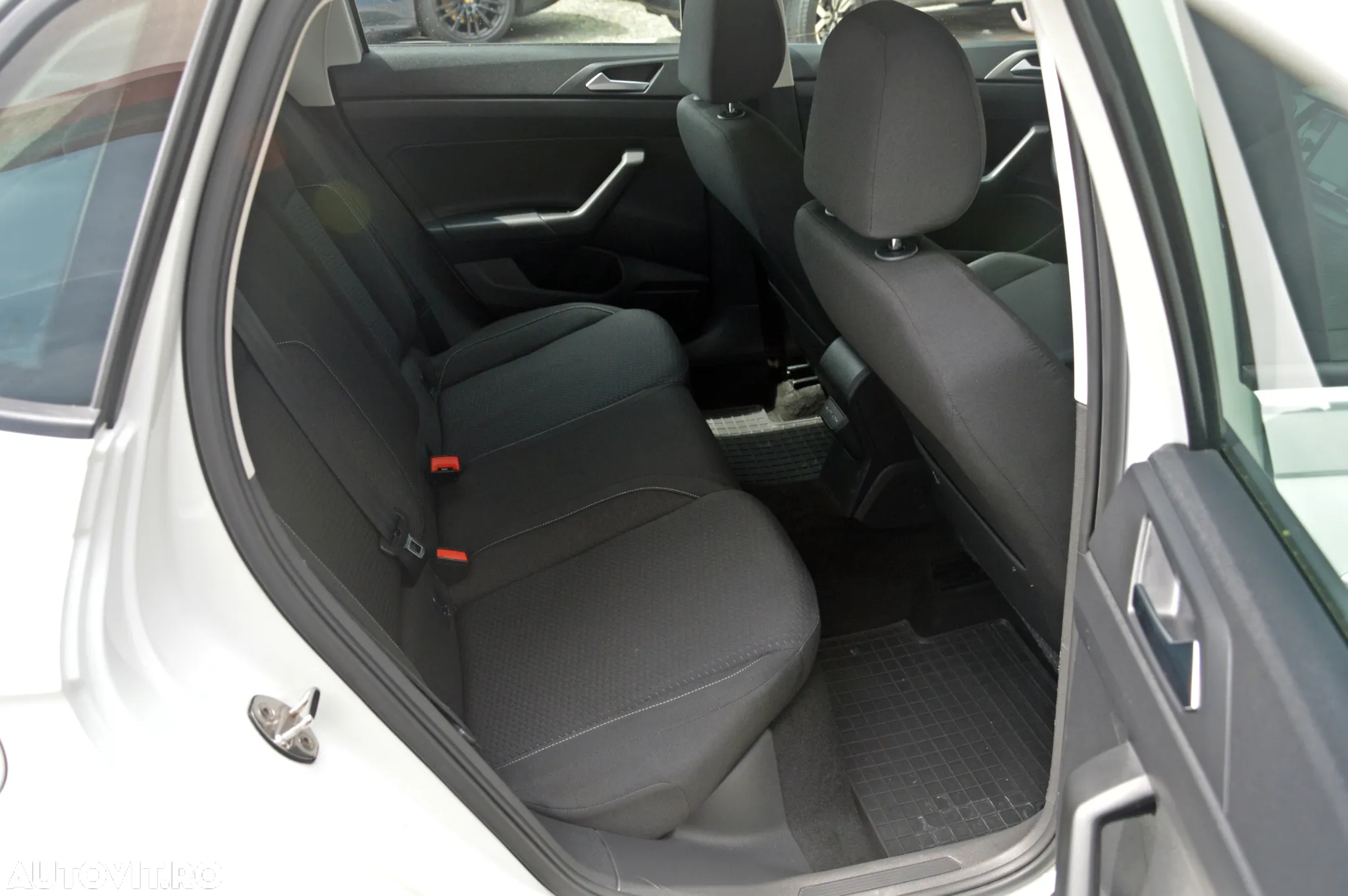 Volkswagen Polo 1.6 TDI Comfortline - 7