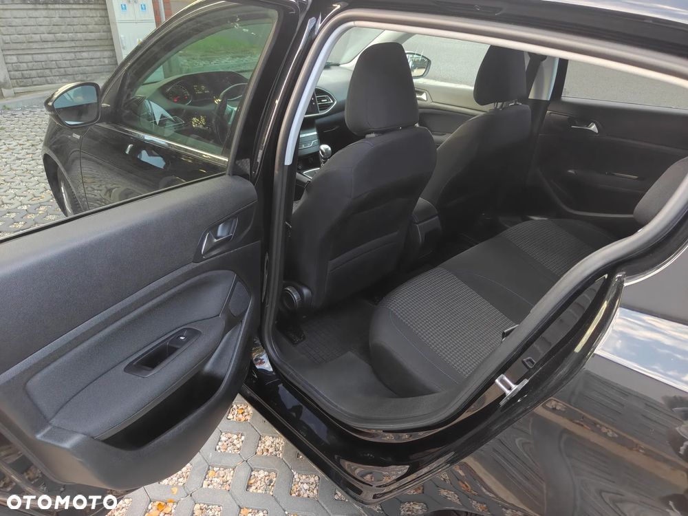Peugeot 308 - 11