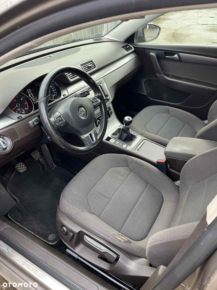 Volkswagen Passat 1.8 TSI Comfortline - 8
