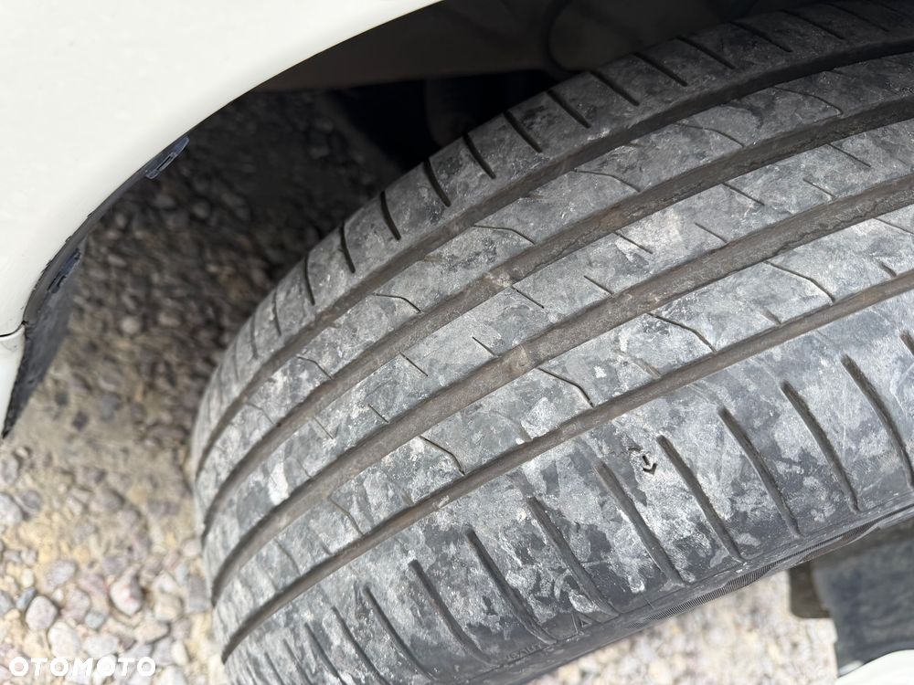 Nissan Leaf 40 kWh Tekna - 25