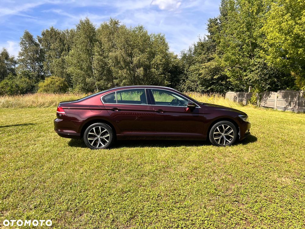 Volkswagen Passat 2.0 TDI SCR Comfortline - 4