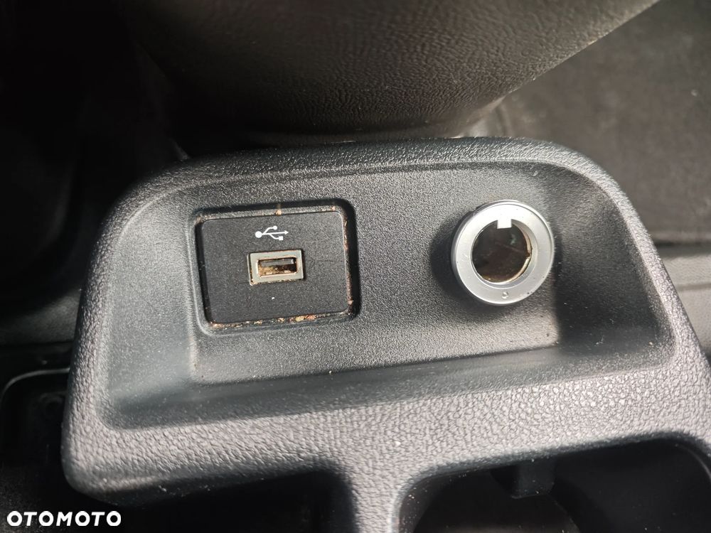 Ford Transit Connect - 21