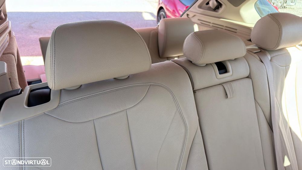 BMW X5 25 d sDrive Comfort 7L - 40