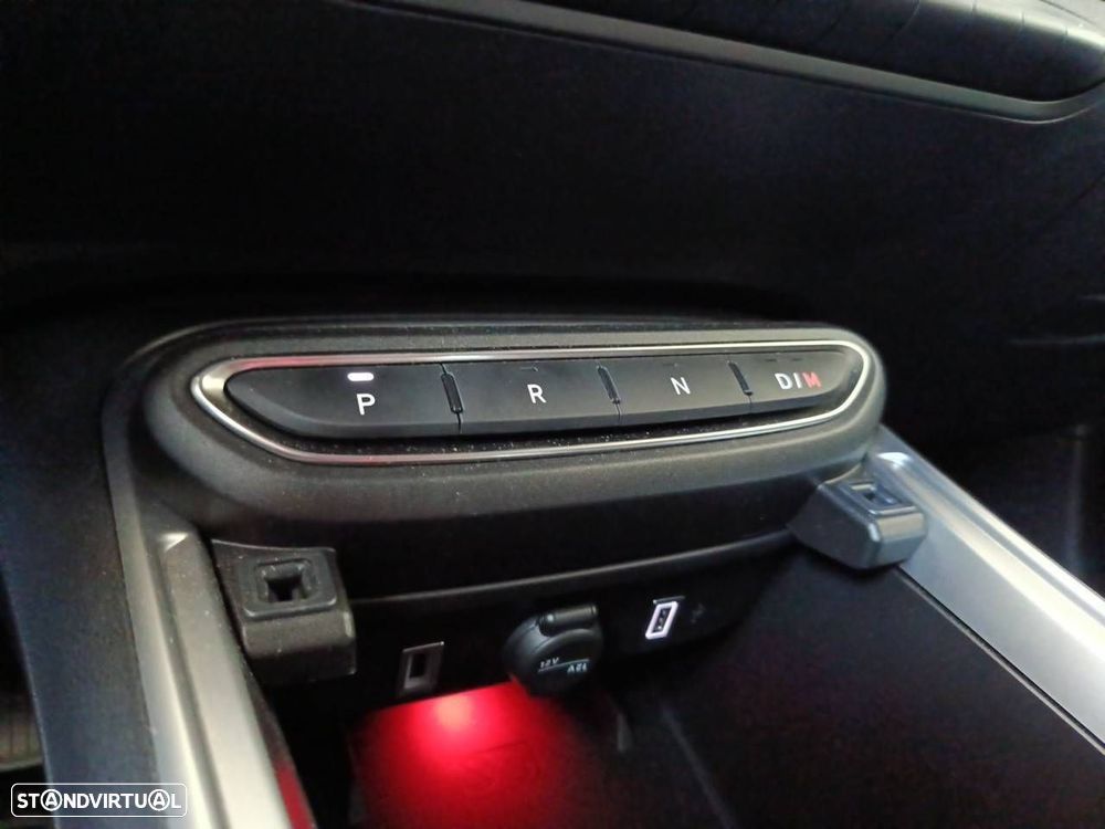Jeep Avenger 1.2 e-Hybrid Summit DCT - 20