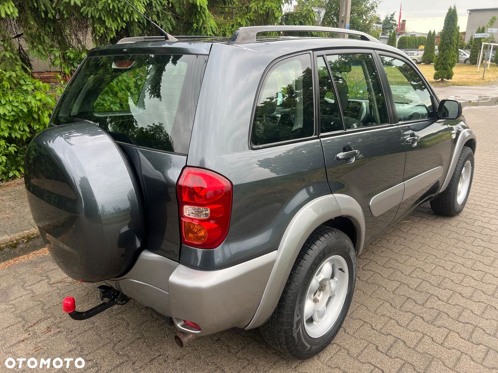 Toyota RAV4 - 13