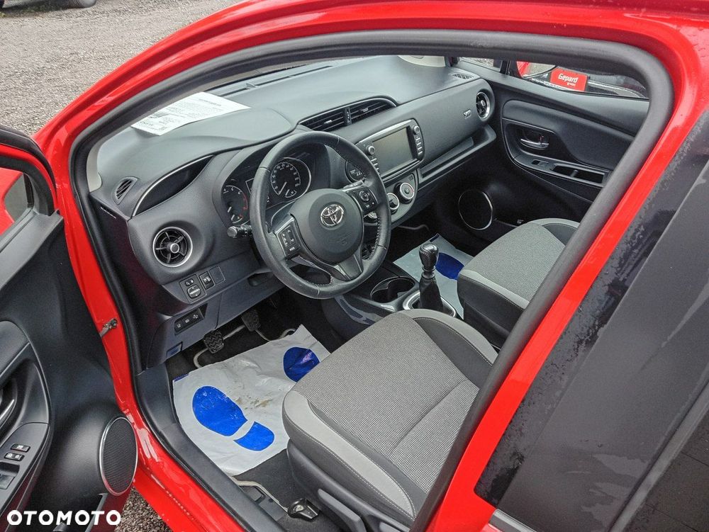 Toyota Yaris - 7