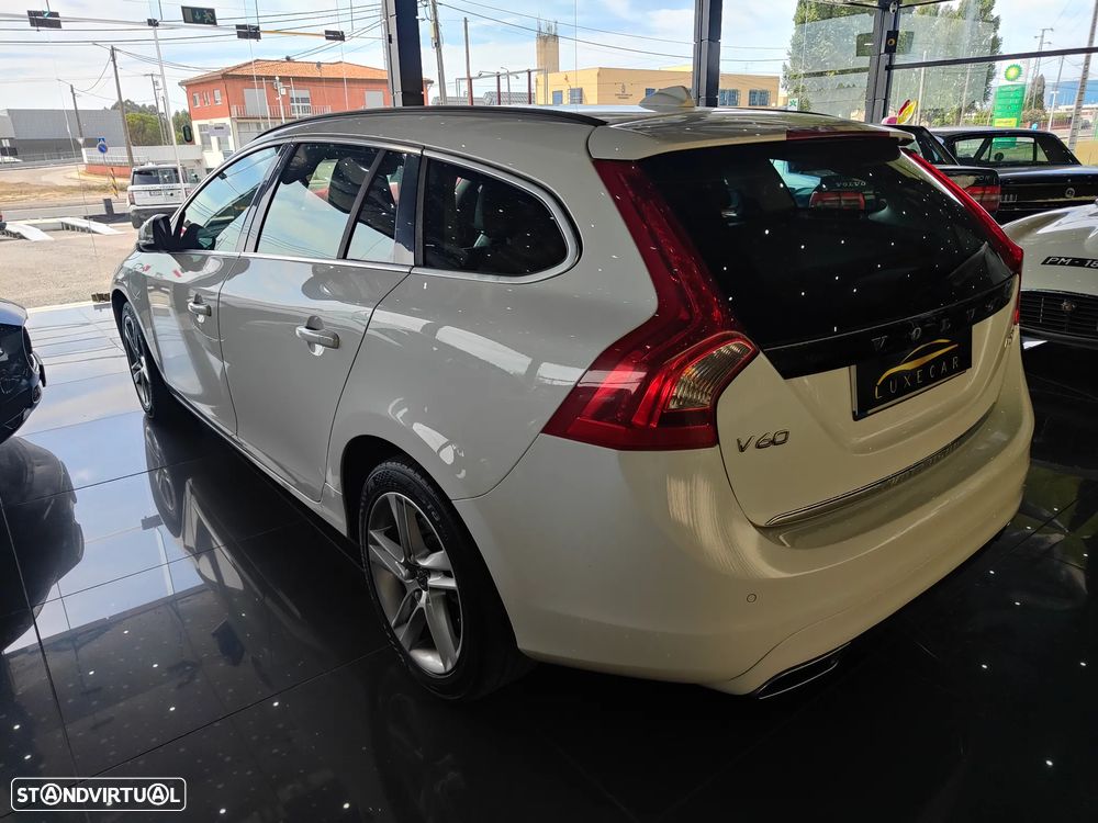 Volvo V60 2.4 D6 Momentum AWD Phev - 5