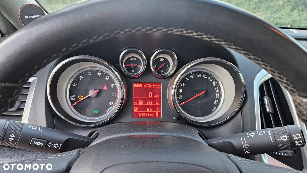 Opel Astra 1.4 T Cosmo - 11