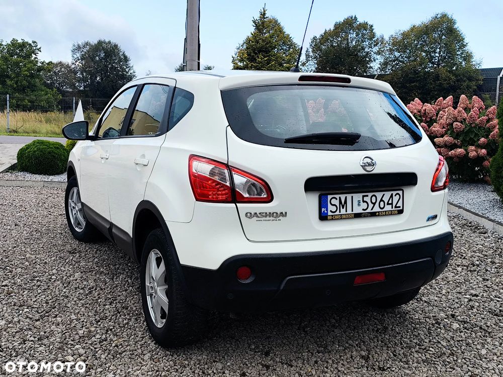 Nissan Qashqai - 25