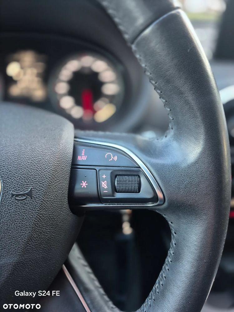 Audi A3 Sportback 1.6 TDI S line Sportpaket - 12