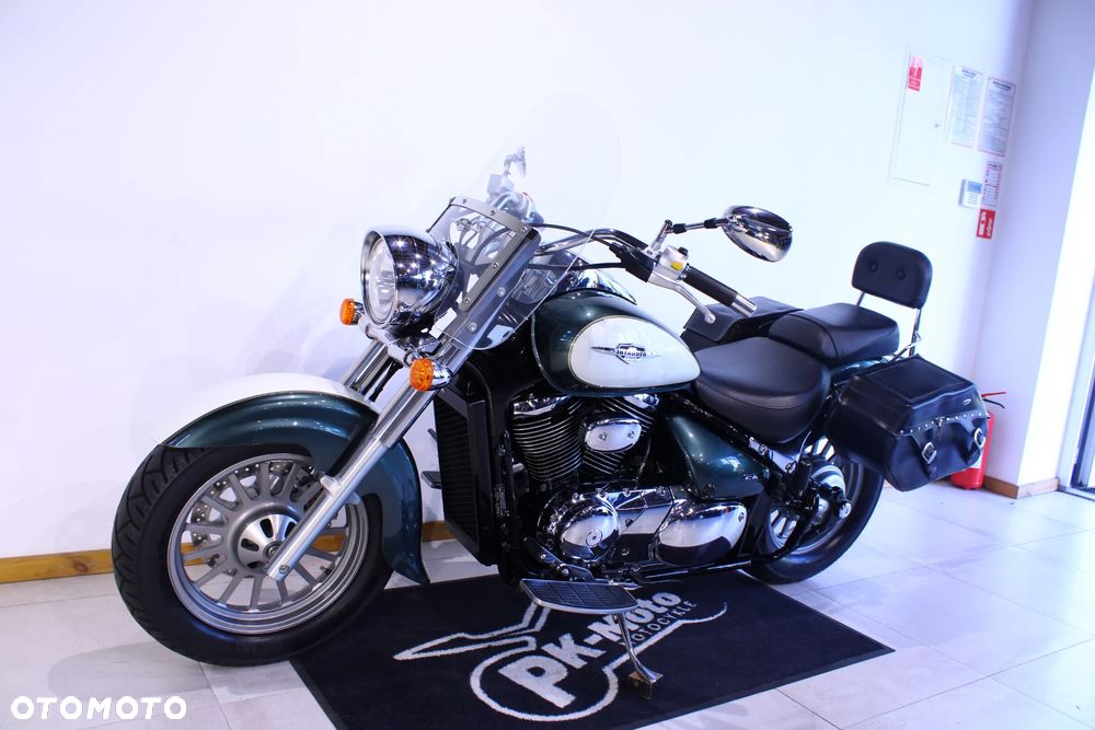 Suzuki Intruder - 5