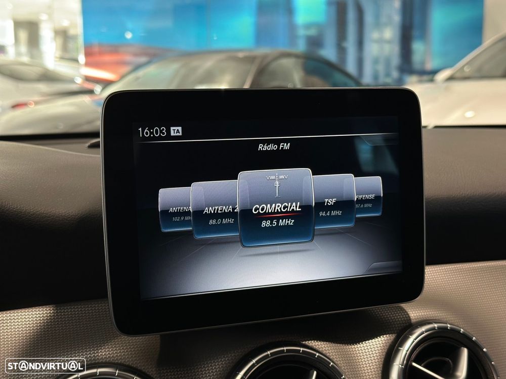 Mercedes-Benz CLA 200 d Shooting Brake Urban Aut. - 17