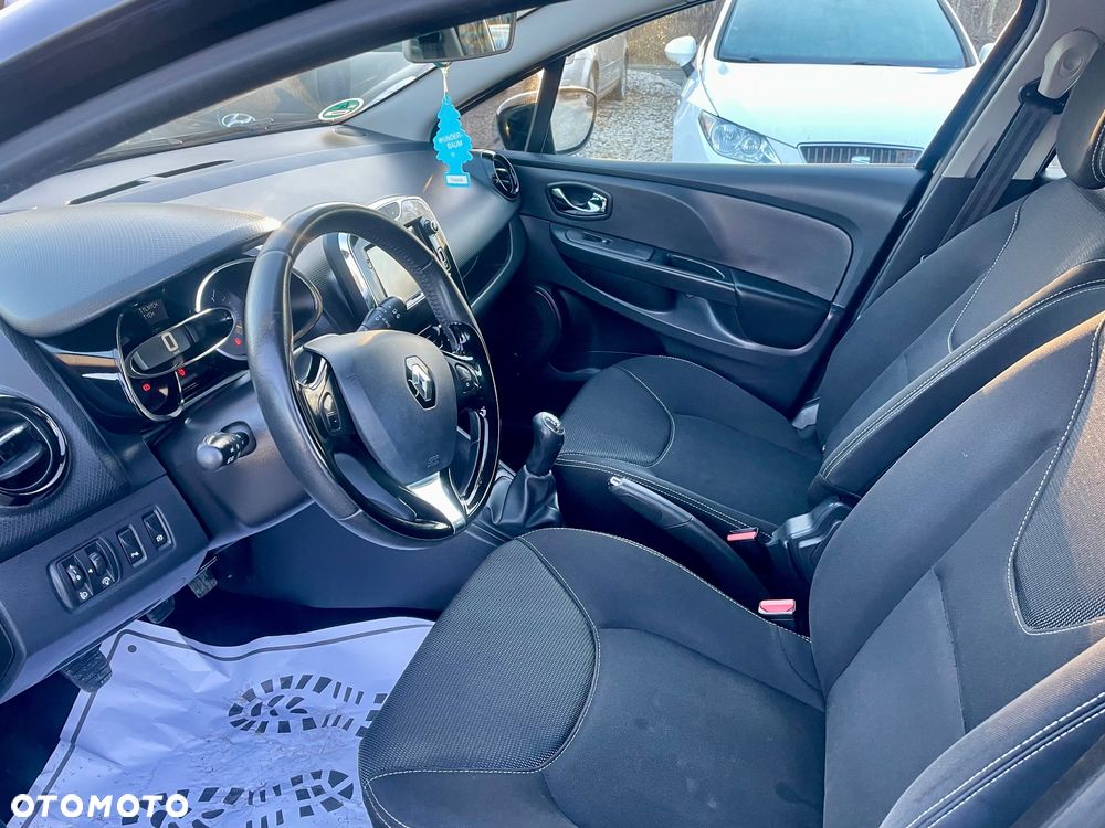 Renault Clio TCe 90 Luxe - 28