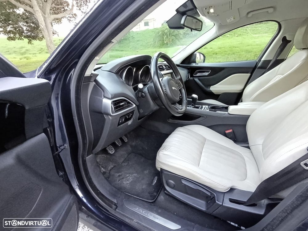 Jaguar F-Pace 2.0 i4D Prestige - 13