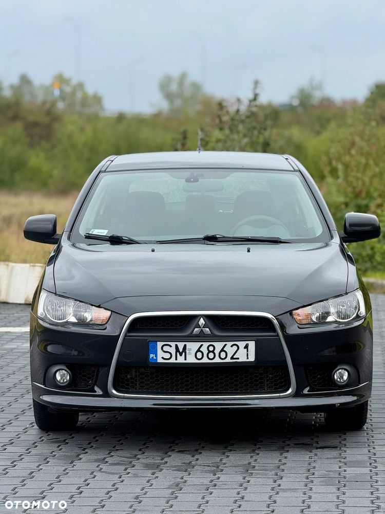 Mitsubishi Lancer - 2