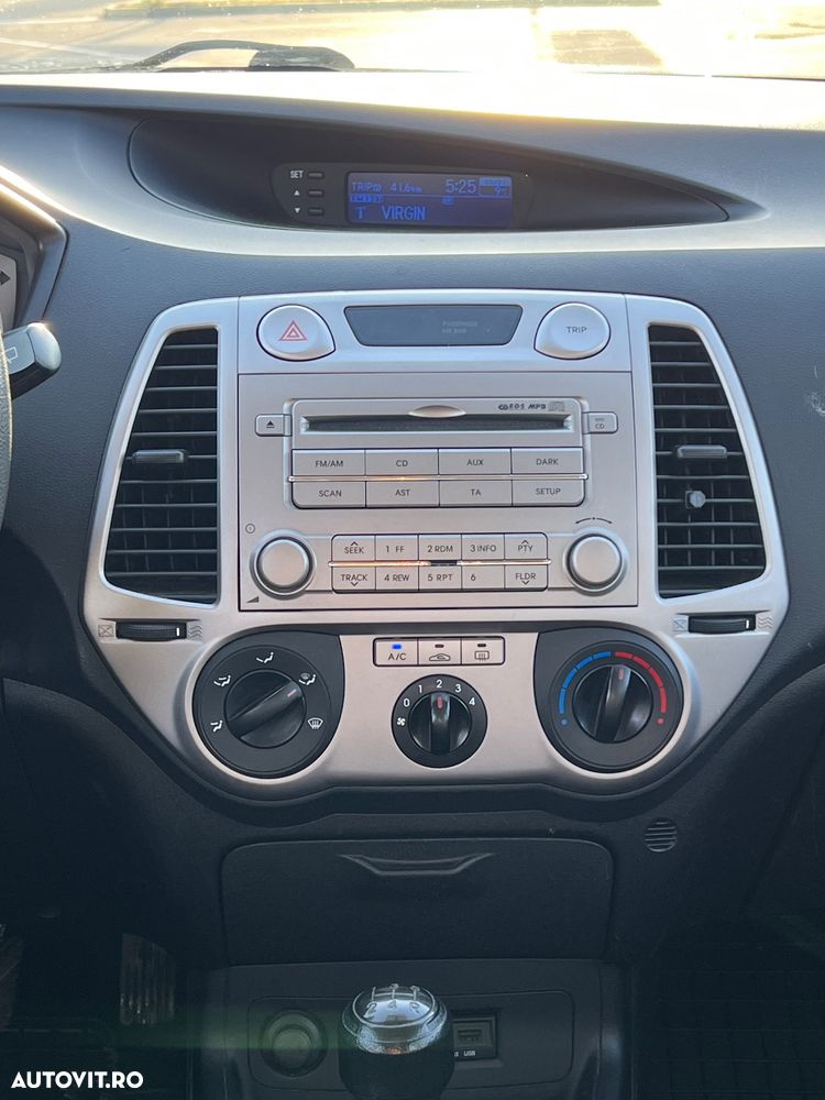 Hyundai i20 1.2 Comfort - 8