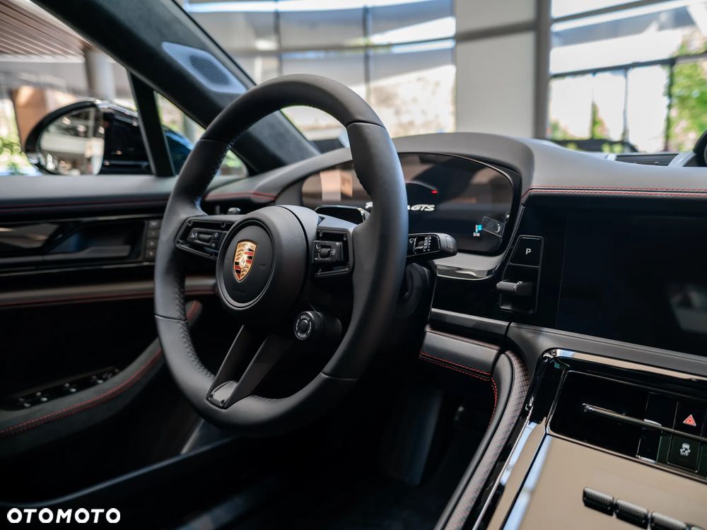 Porsche Panamera GTS - 17