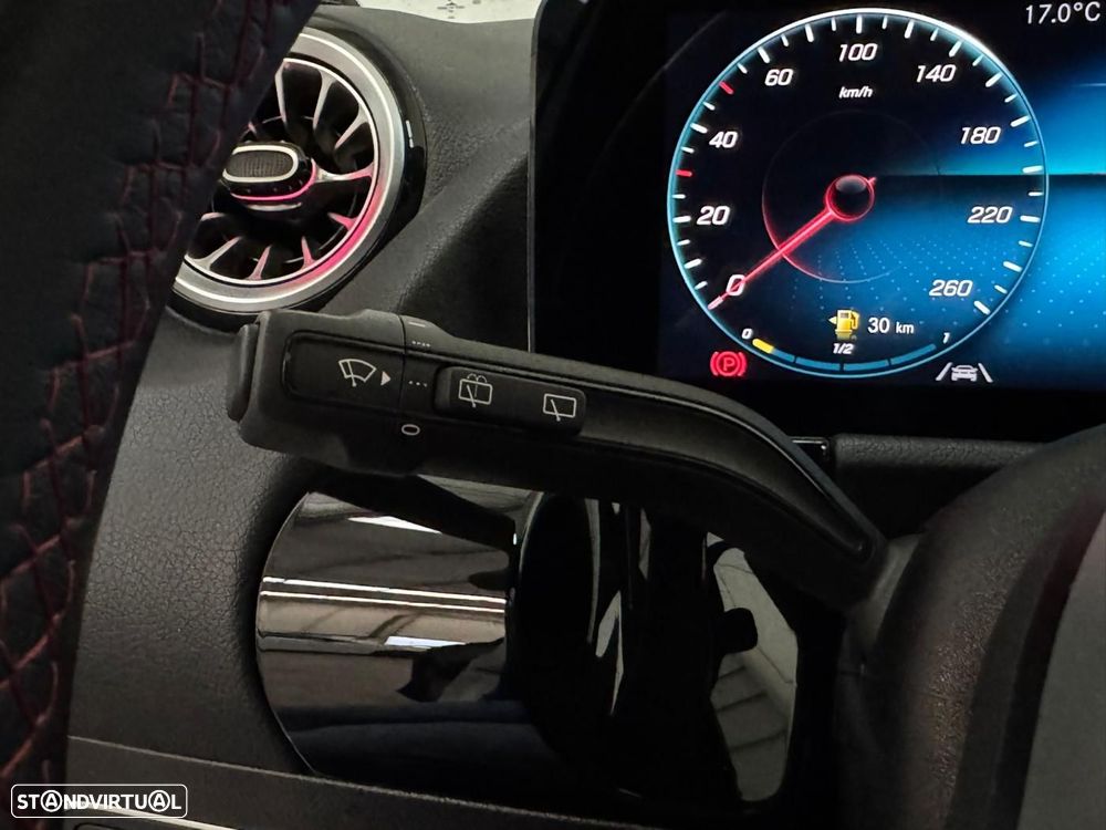 Mercedes-Benz GLA 250 e AMG Line - 19