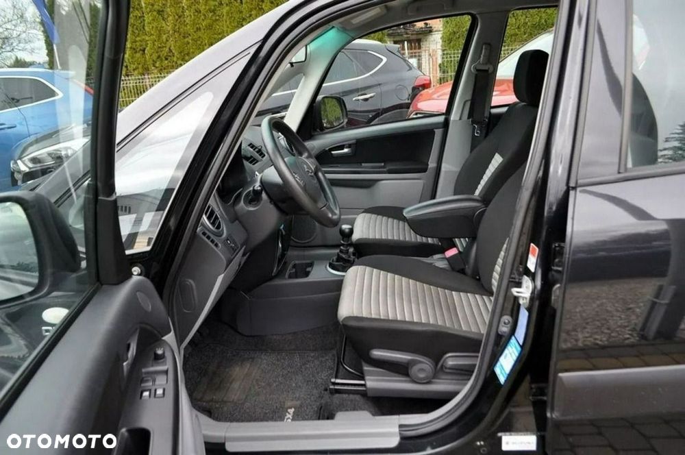Suzuki SX4 2.0 DDiS 4x2 Style - 14