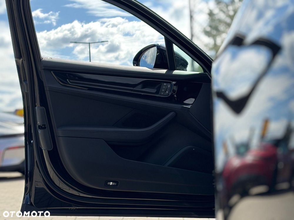Porsche Panamera - 14
