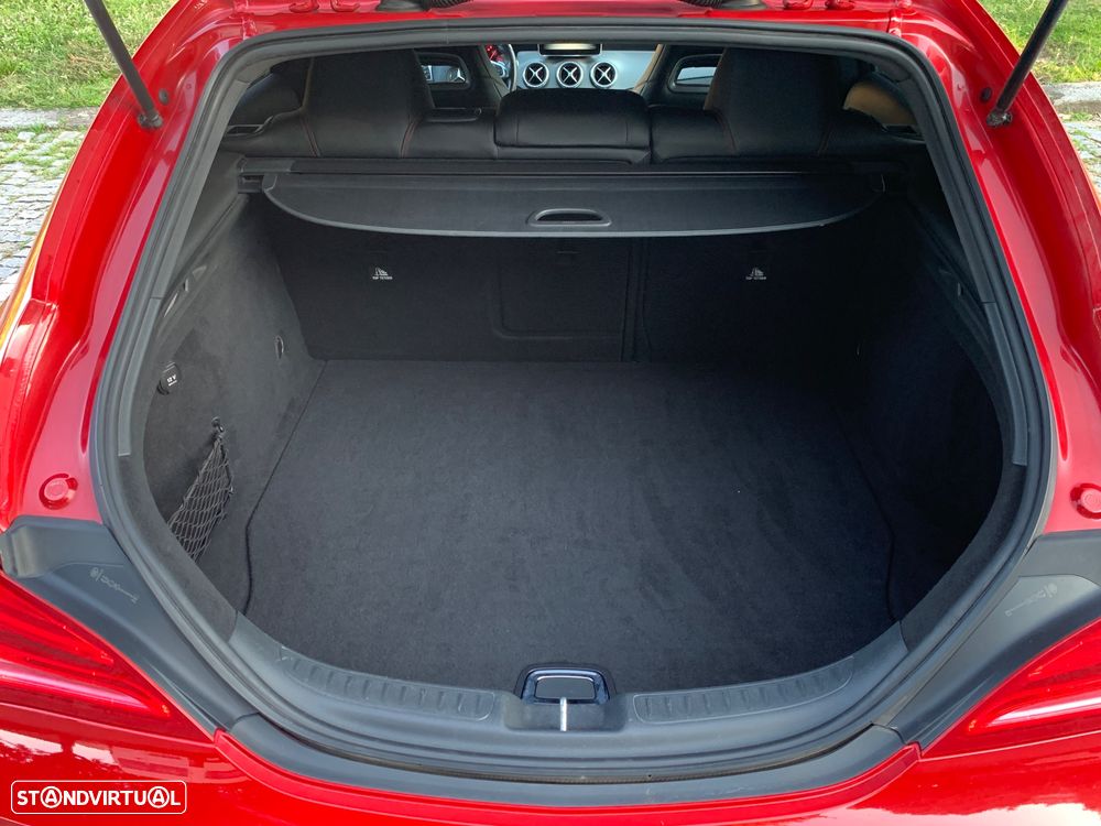 Mercedes-Benz CLA 220 d Shooting Brake AMG Line Aut. - 40