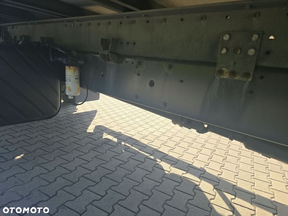DAF LF 320 - 18