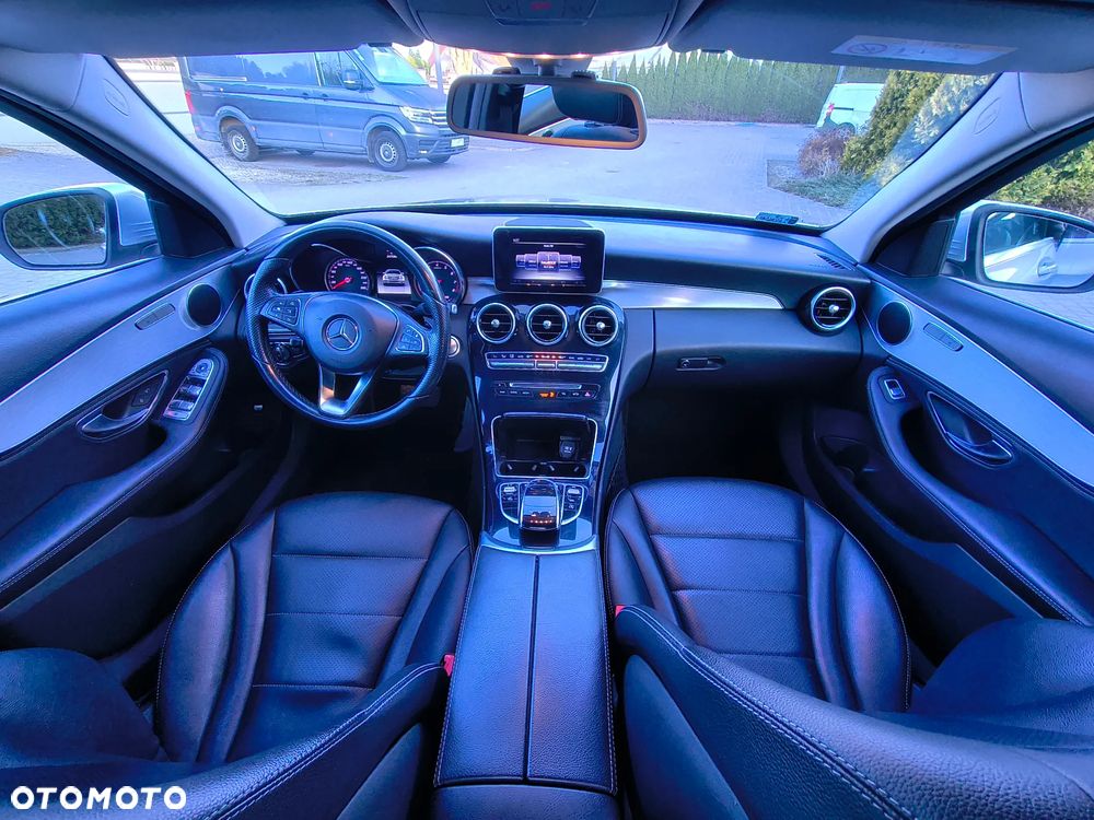 Mercedes-Benz Klasa C 180 7G-TRONIC - 7